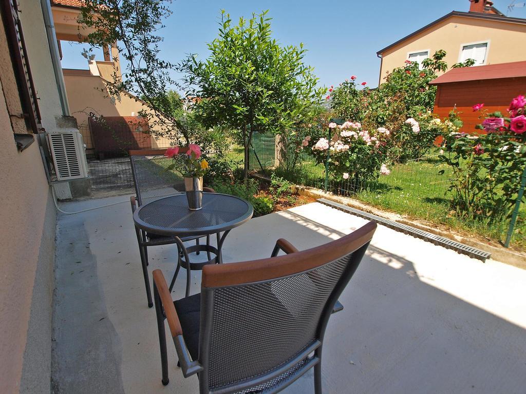 Apartments Dvigradska 1103 Porec Esterno foto